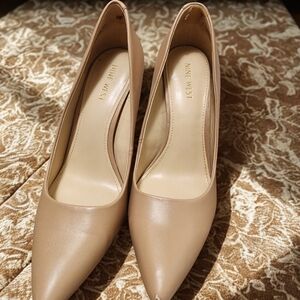 Nine West Women's Tan Pumps